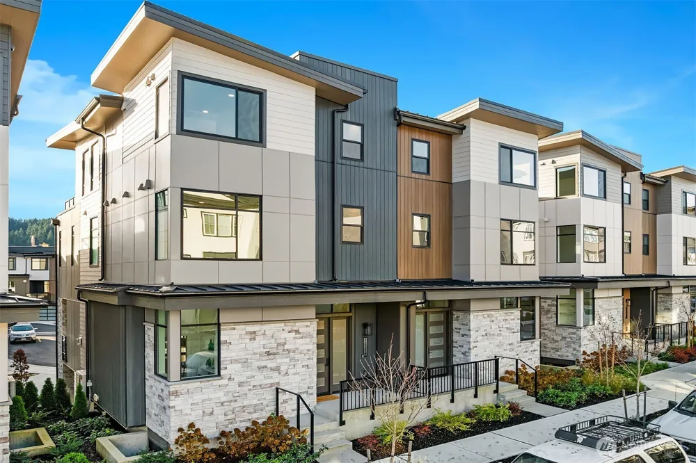 14351 NE 148th Place #3B Woodinville, WA 98072