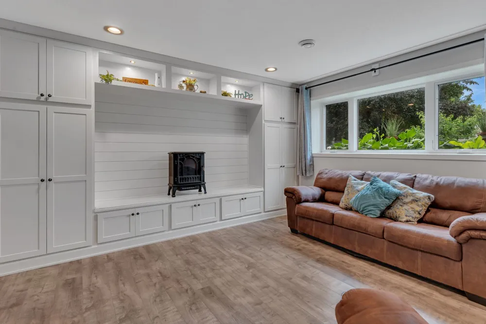 109 Charity Lane Montrose, MN 55363