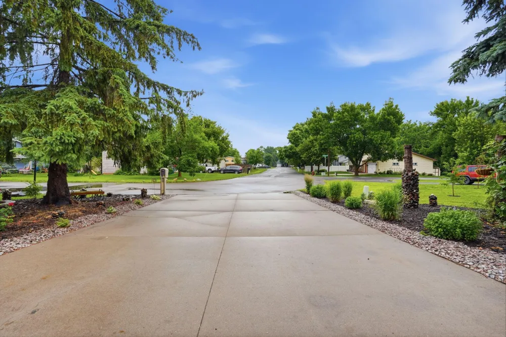 109 Charity Lane Montrose, MN 55363