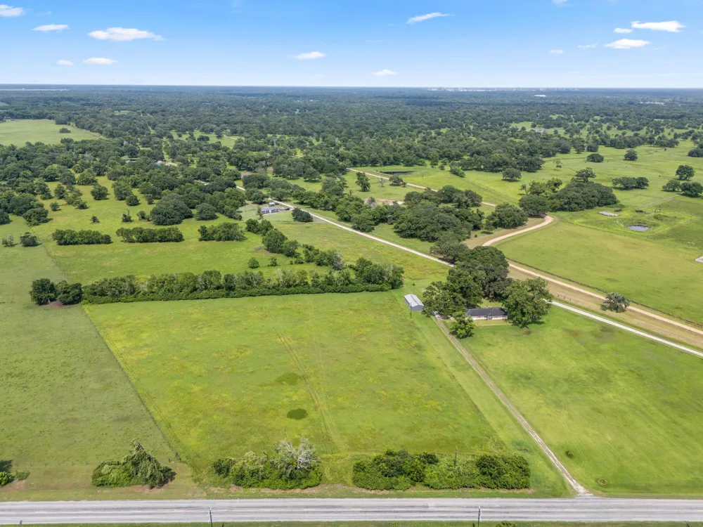 Fm 1728 Van Vleck, TX 77482