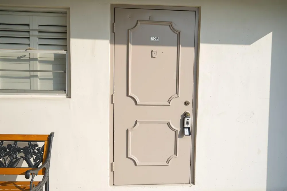 9311 Orange Grove Drive #109 Davie, FL 33324