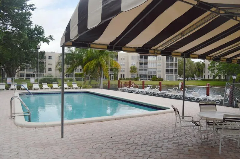9311 Orange Grove Drive #109 Davie, FL 33324