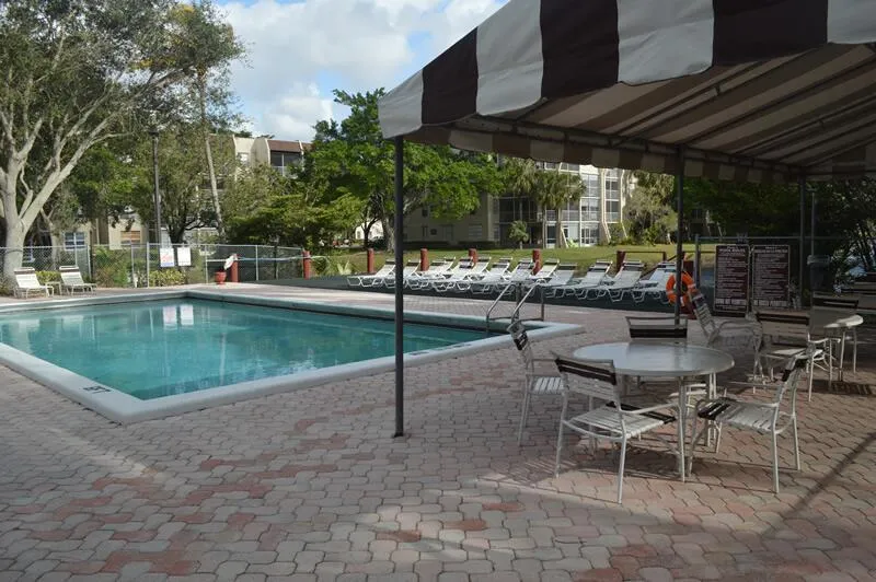 9311 Orange Grove Drive #109 Davie, FL 33324