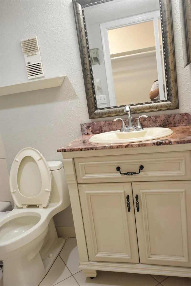 9311 Orange Grove Drive #109 Davie, FL 33324