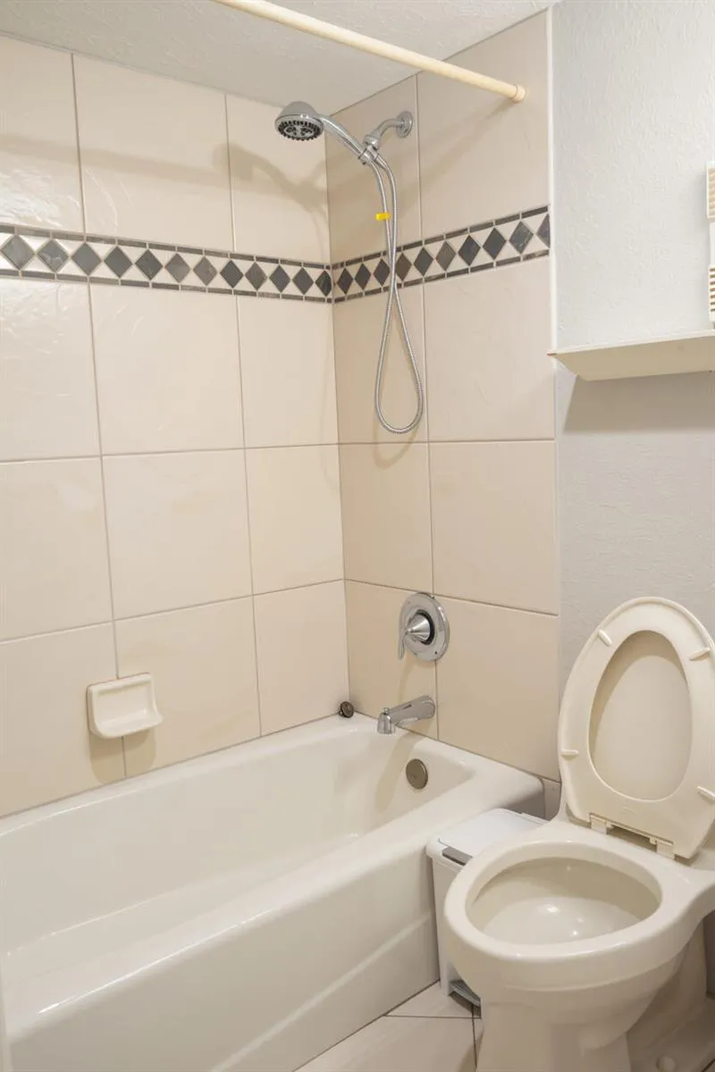 9311 Orange Grove Drive #109 Davie, FL 33324