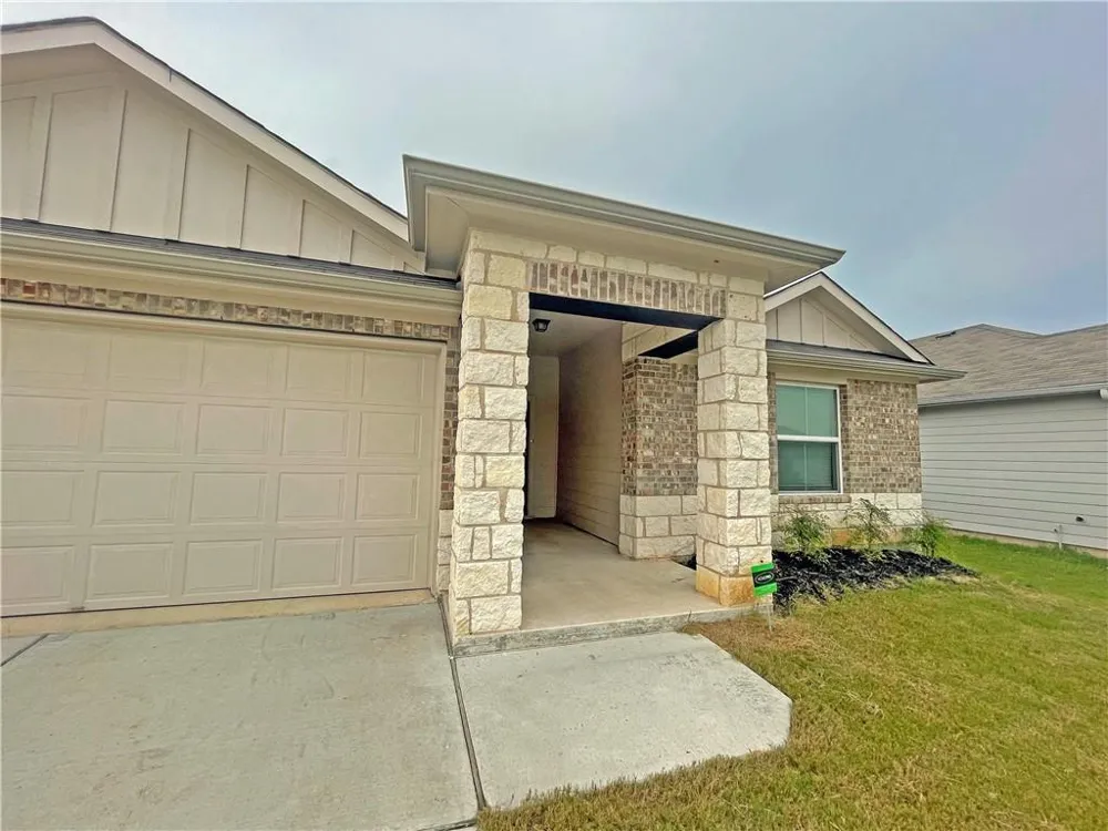 5825 Shanjia Drive Austin, TX 78724