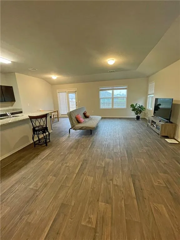5825 Shanjia Drive Austin, TX 78724