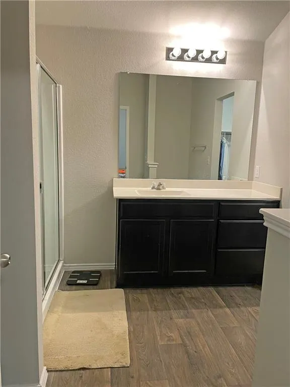 5825 Shanjia Drive Austin, TX 78724