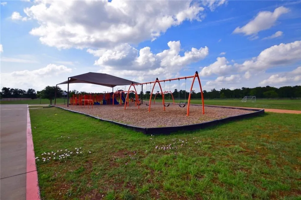 5825 Shanjia Drive Austin, TX 78724