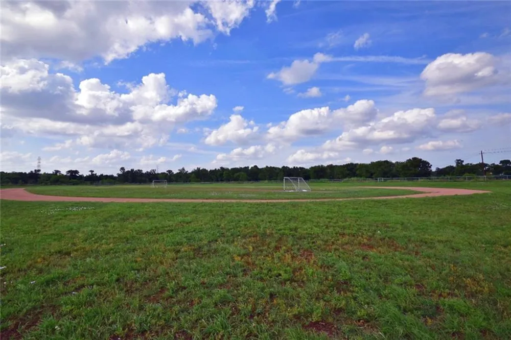 5825 Shanjia Drive Austin, TX 78724