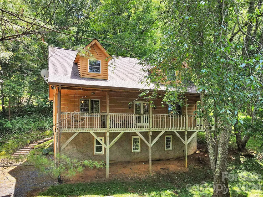 219 Red Maple Lane Boone, NC 28607