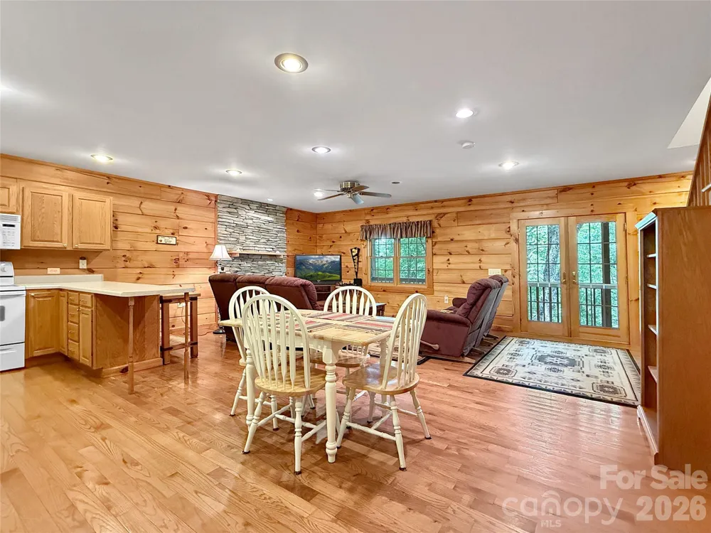 219 Red Maple Lane Boone, NC 28607