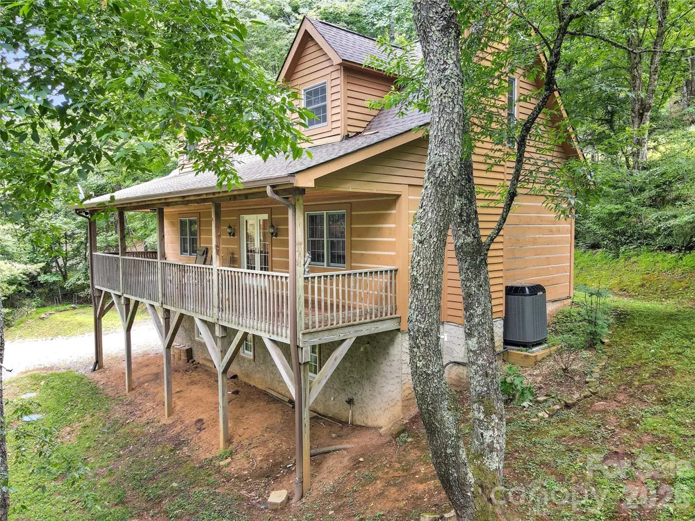 219 Red Maple Lane Boone, NC 28607