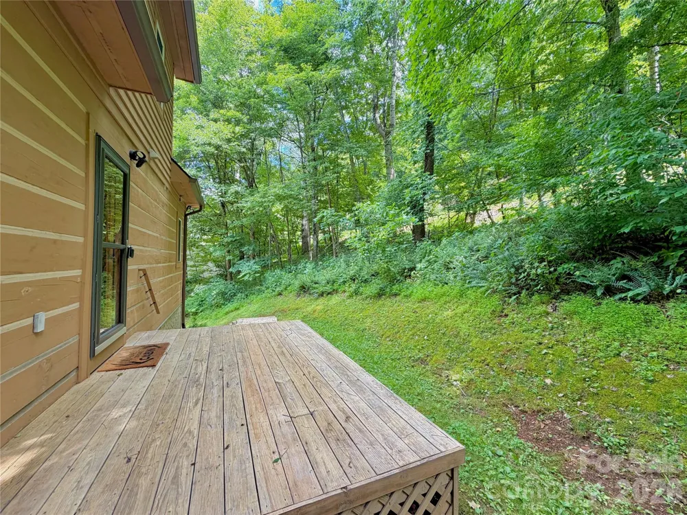 219 Red Maple Lane Boone, NC 28607