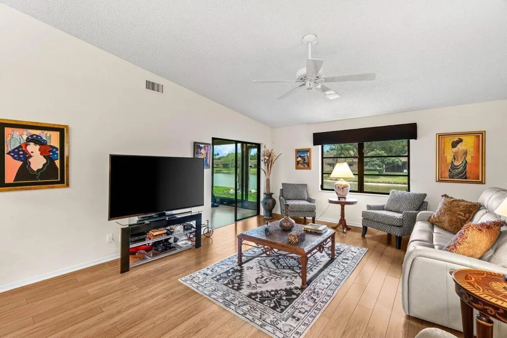 8286 Springlake Drive Boca Raton, FL 33496