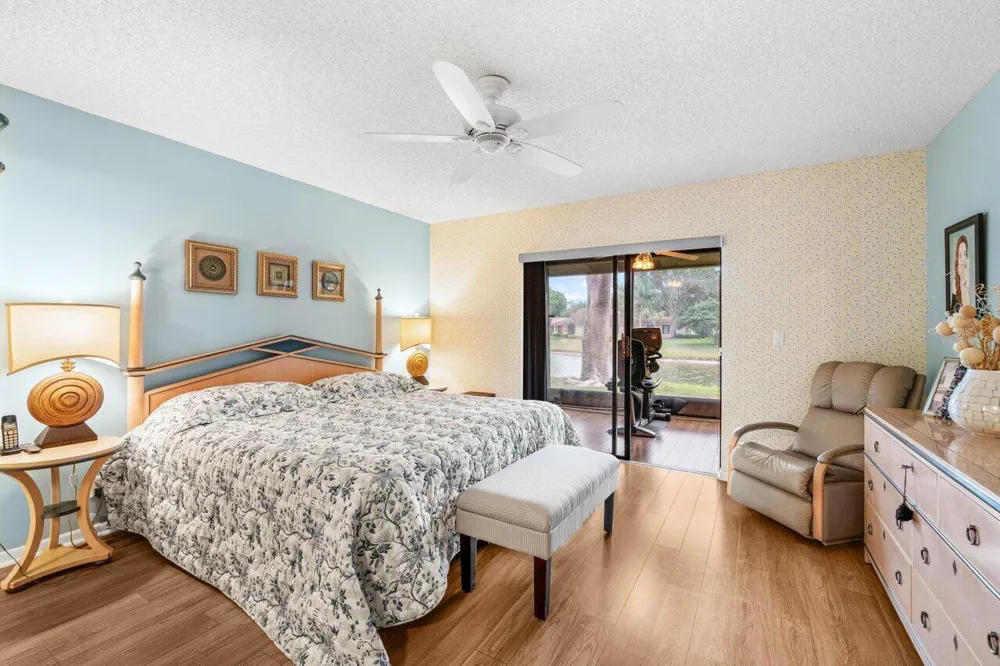 8286 Springlake Drive Boca Raton, FL 33496