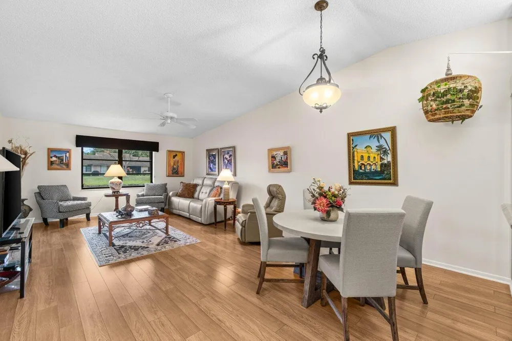 8286 Springlake Drive Boca Raton, FL 33496