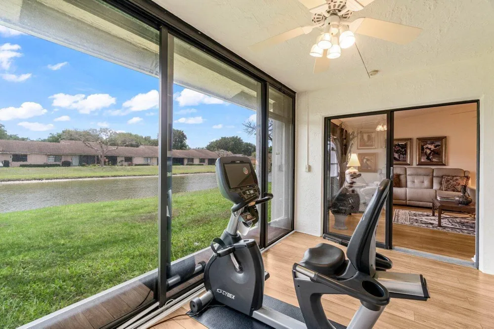 8286 Springlake Drive Boca Raton, FL 33496