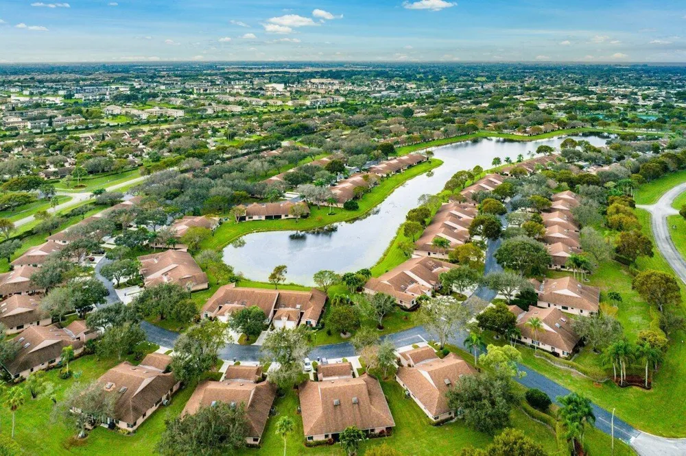 8286 Springlake Drive Boca Raton, FL 33496