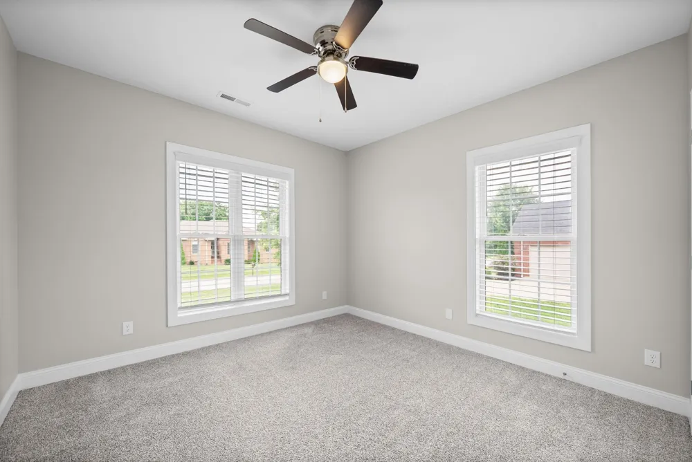 208 Lewis Bridge Way Hopkinsville, KY 42240