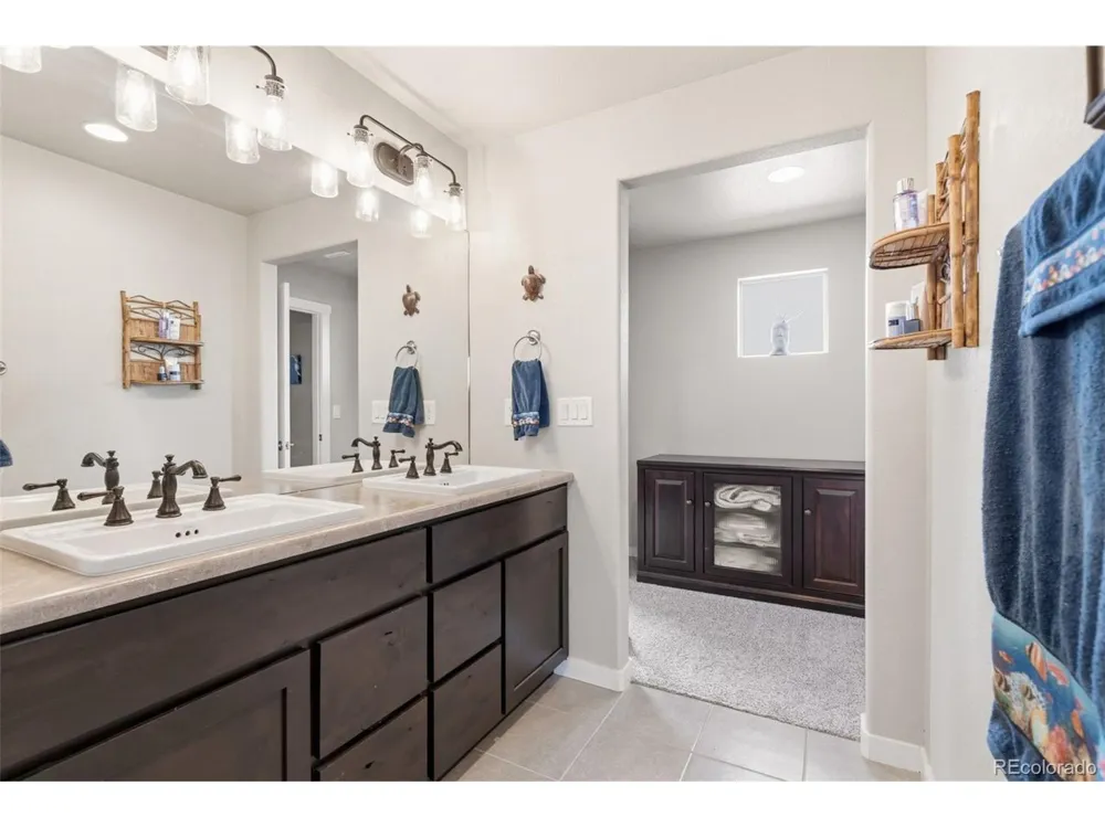 565 Remington Drive Hudson, CO 80642