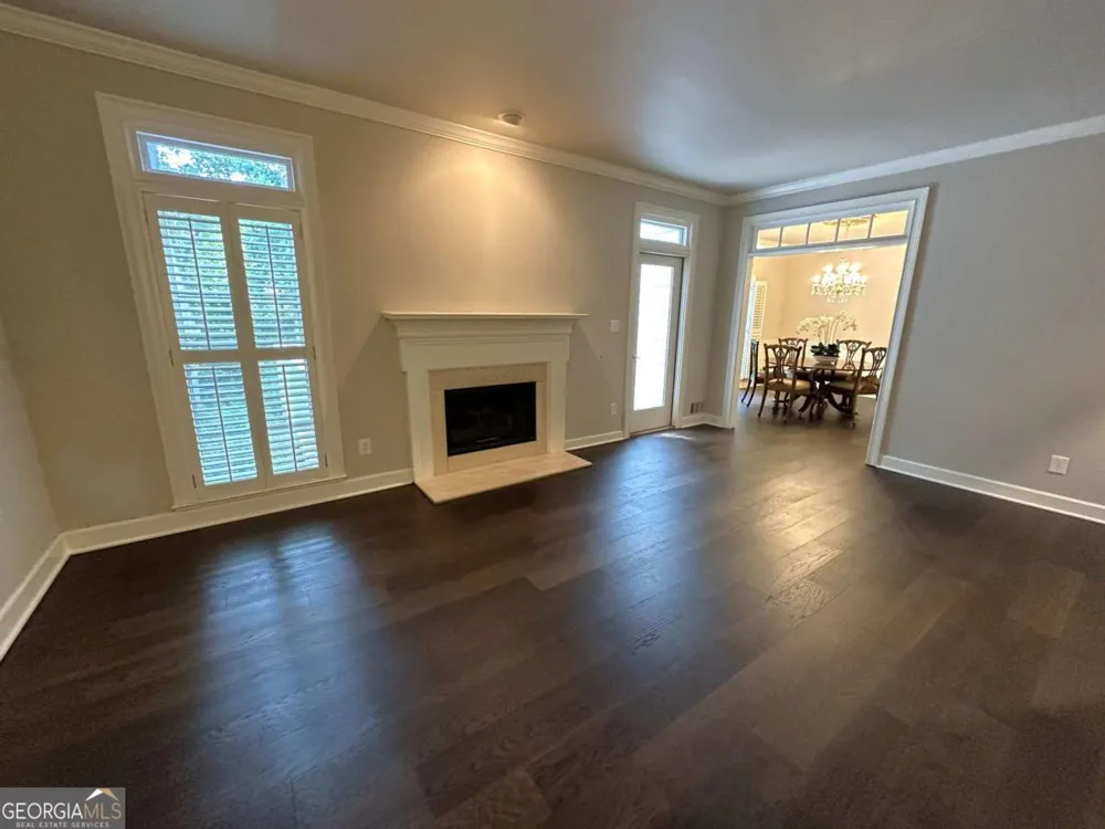 7155 Roswell RD Sandy Springs, GA 30328
