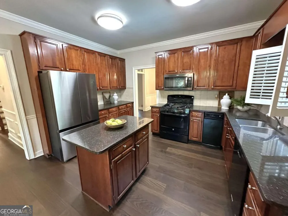7155 Roswell RD Sandy Springs, GA 30328