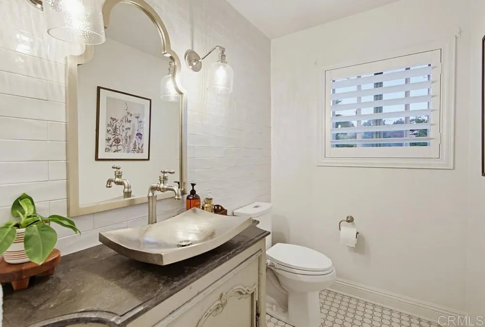 1664 Alta Vista Drive #1 and 2 Vista, CA 92084