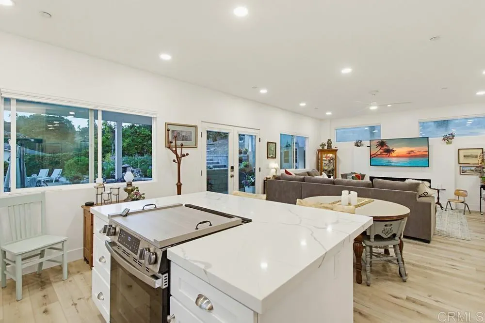 1664 Alta Vista Drive #1 and 2 Vista, CA 92084