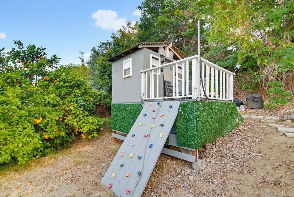 1664 Alta Vista Drive #1 and 2 Vista, CA 92084