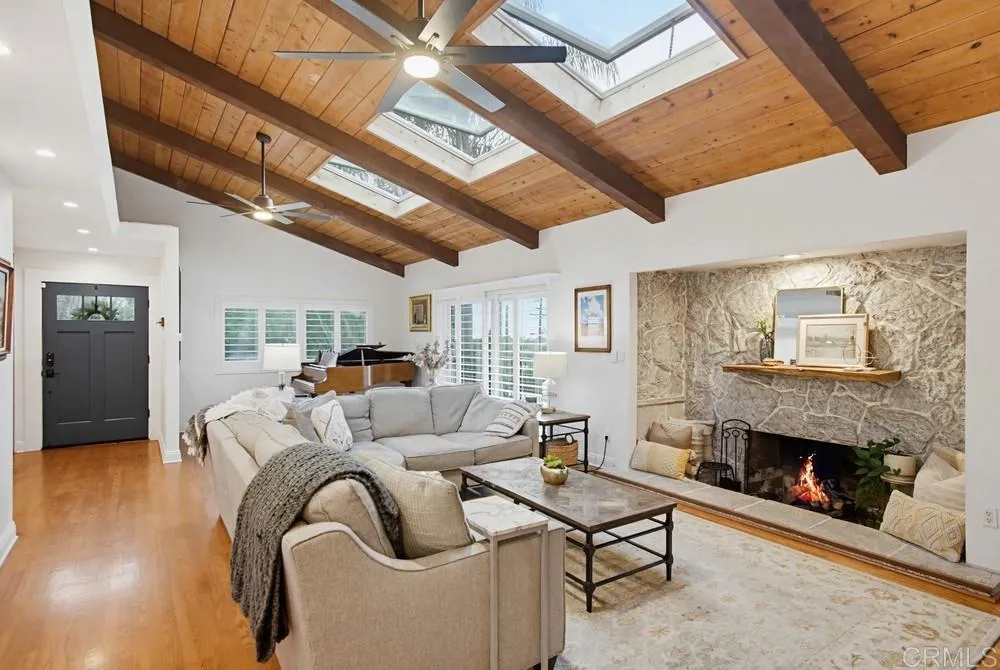 1664 Alta Vista Drive #1 and 2 Vista, CA 92084