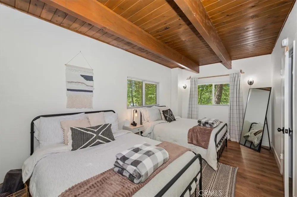 27809 North Bay Lake Arrowhead, CA 92352