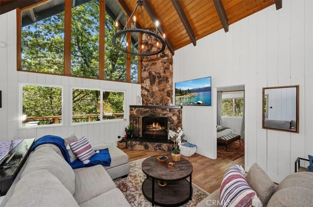 27809 North Bay Lake Arrowhead, CA 92352