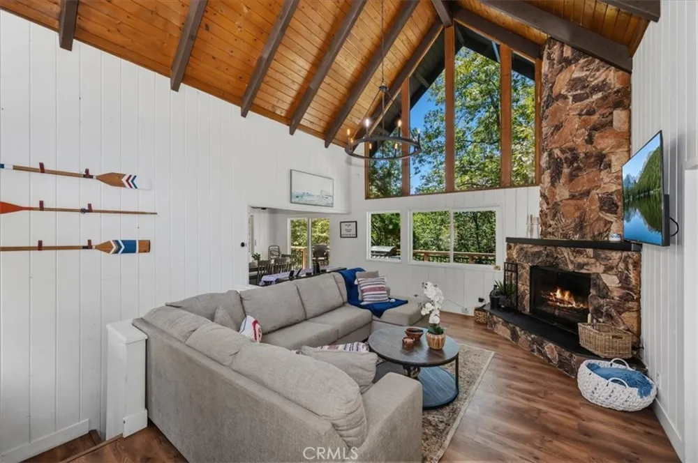 27809 North Bay Lake Arrowhead, CA 92352