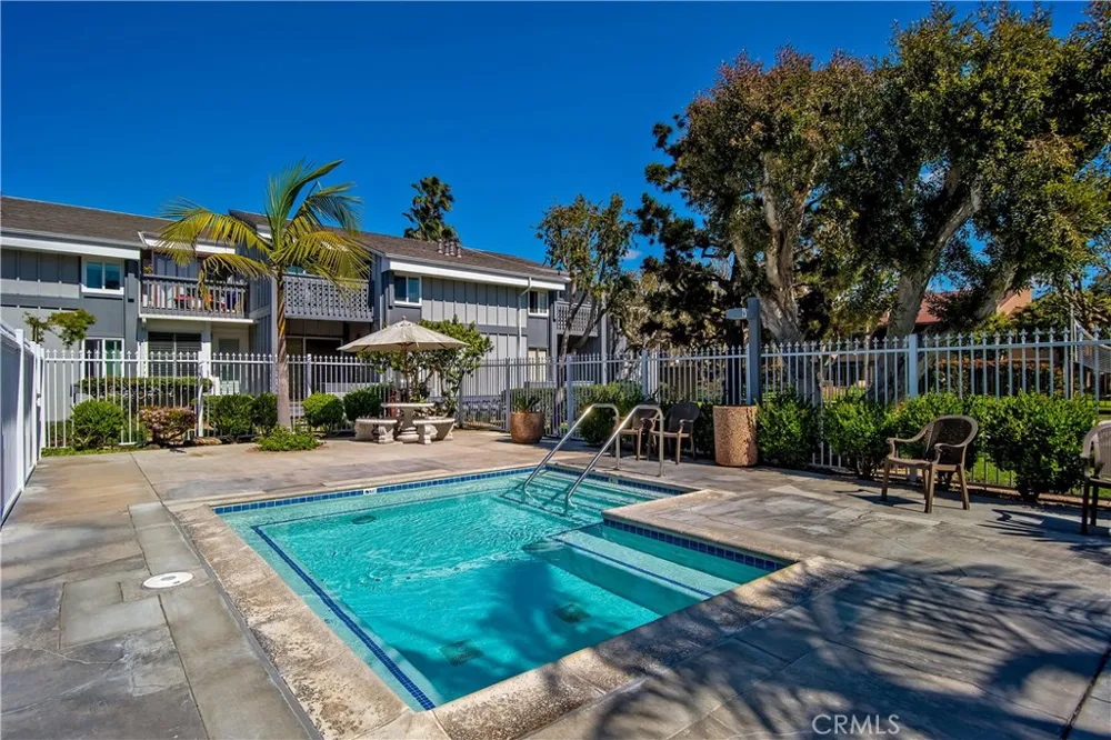 17082 Pacific Coast Highway #102 Huntington Beach, CA 92649