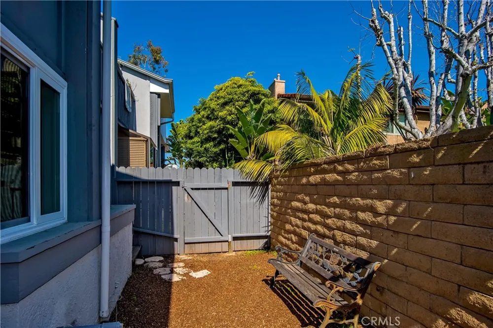 17082 Pacific Coast Highway #102 Huntington Beach, CA 92649