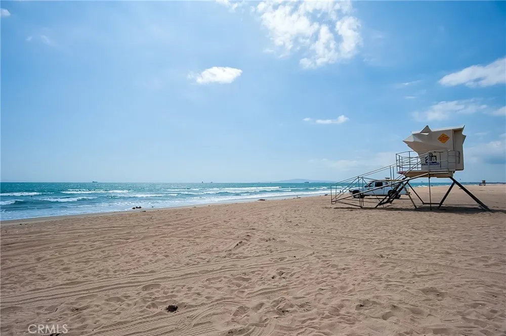 17082 Pacific Coast Highway #102 Huntington Beach, CA 92649