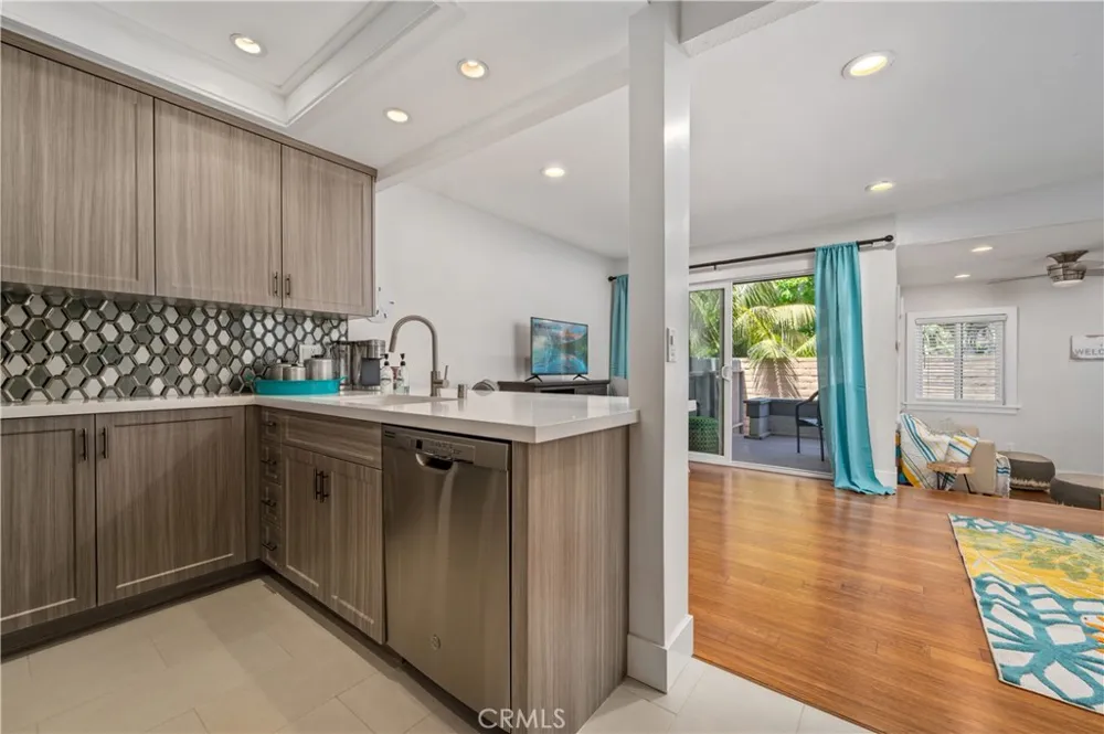 17082 Pacific Coast Highway #102 Huntington Beach, CA 92649
