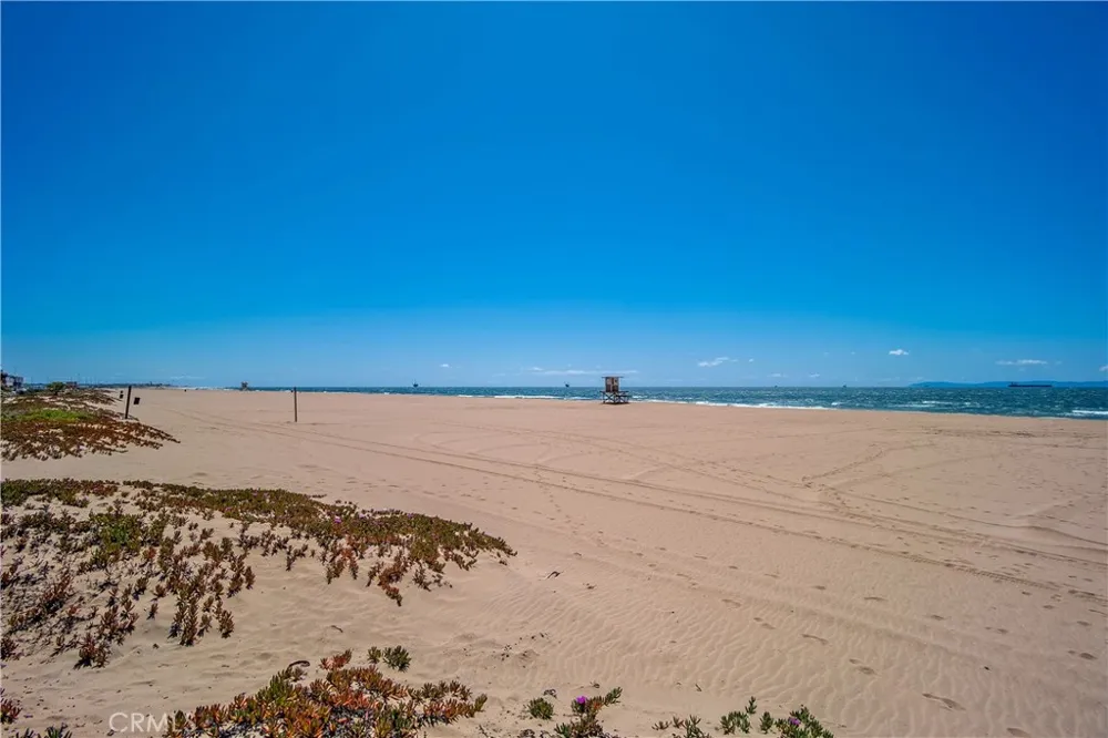 17082 Pacific Coast Highway #102 Huntington Beach, CA 92649