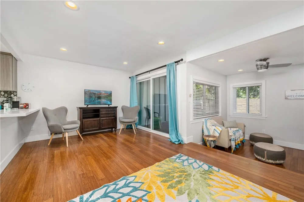 17082 Pacific Coast Highway #102 Huntington Beach, CA 92649