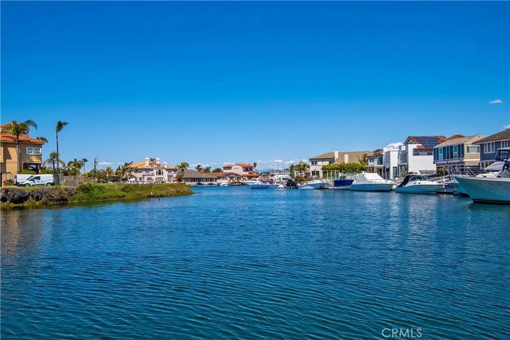 17082 Pacific Coast Highway #102 Huntington Beach, CA 92649