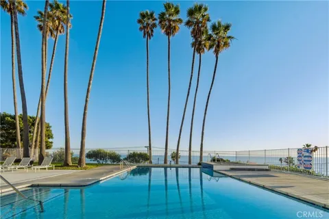 17350 W Sunset #202