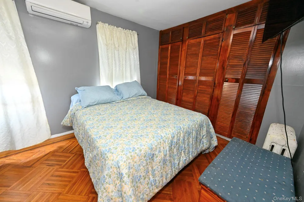11537 114th Place South Ozone Park, NY 11420