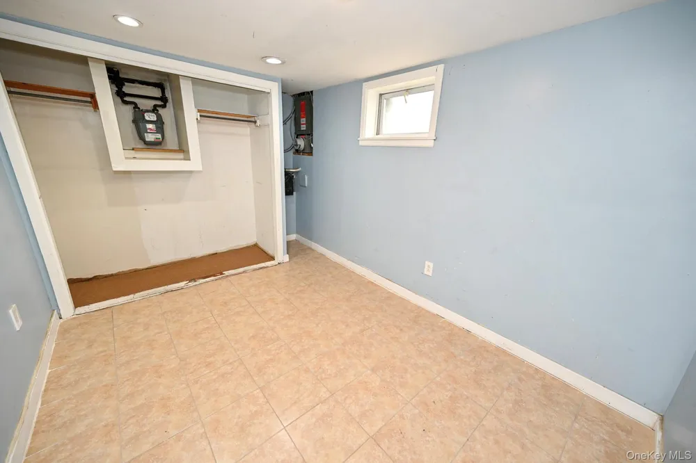 11537 114th Place South Ozone Park, NY 11420