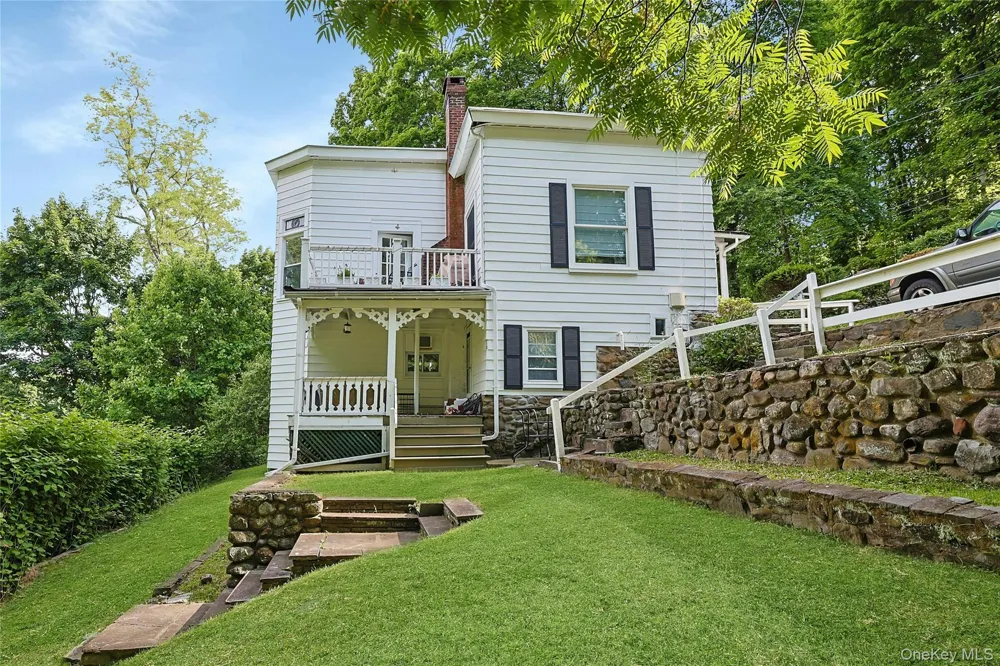 12 Shadyside Avenue Nyack, NY 10960