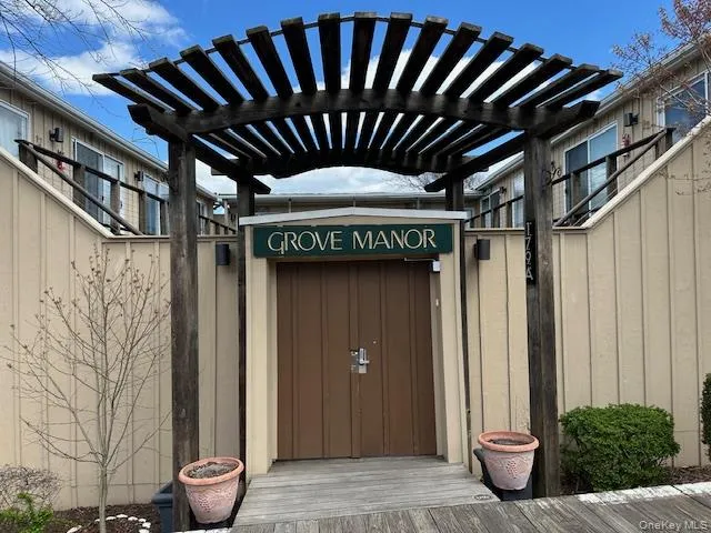 179A Ocean Walk #6 Cherry Grove, NY 11782