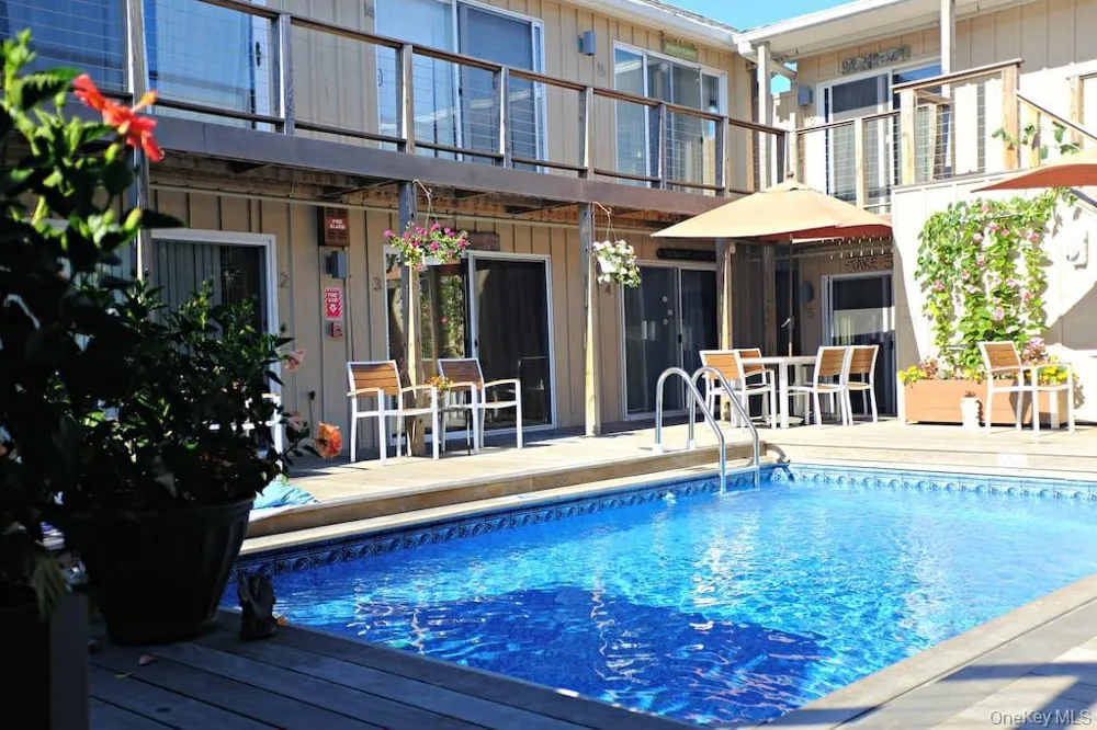 179A Ocean Walk #6 Cherry Grove, NY 11782