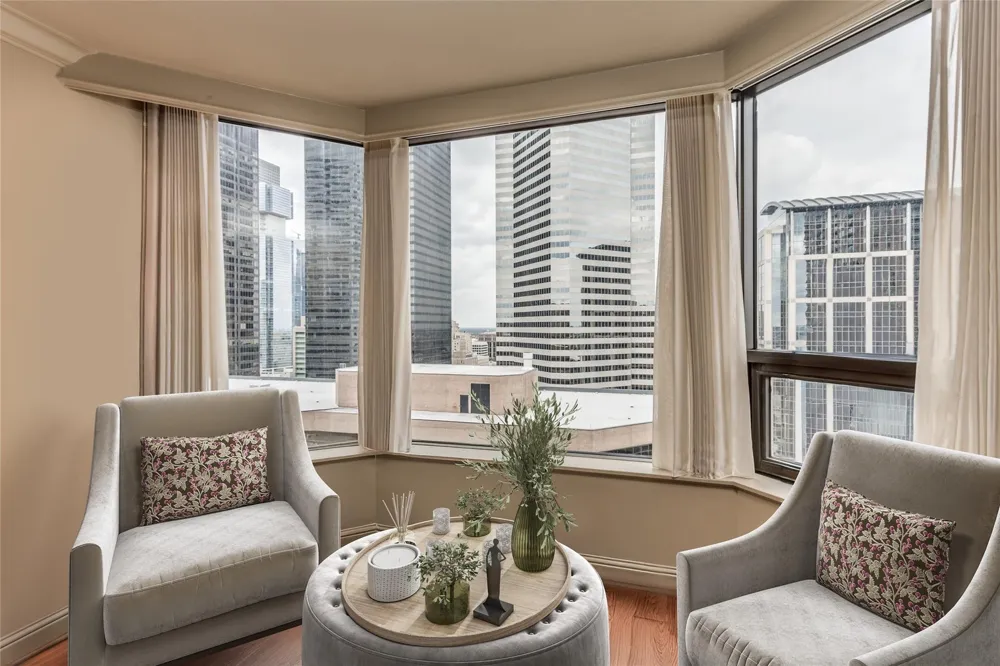 1111 Caroline Street #2611 Houston, TX 77010