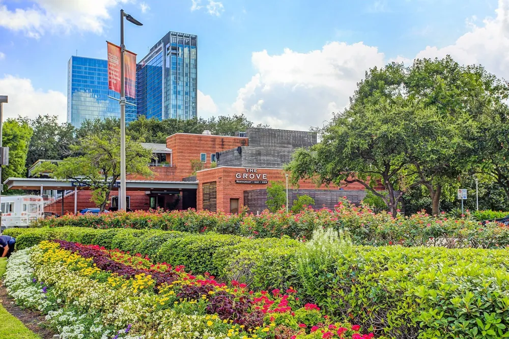 1111 Caroline Street #2611 Houston, TX 77010