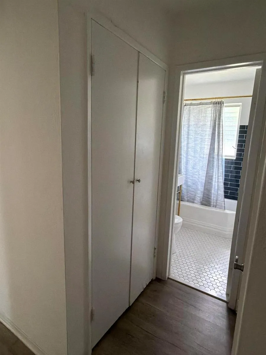24 SW 12th Street Dania Beach, FL 33004